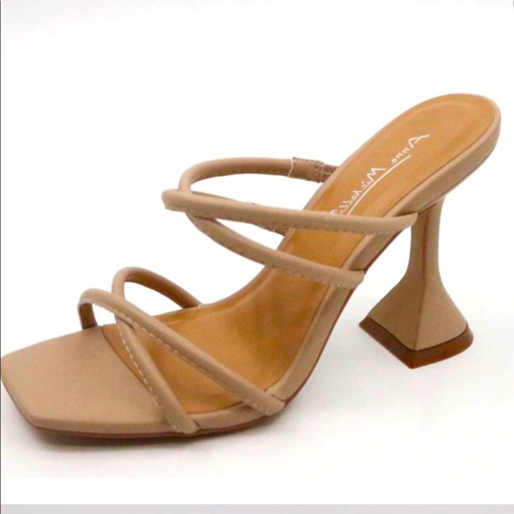 NWT Strappy Tan Block Heels
